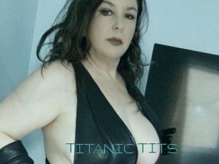 TITANIC_TITS